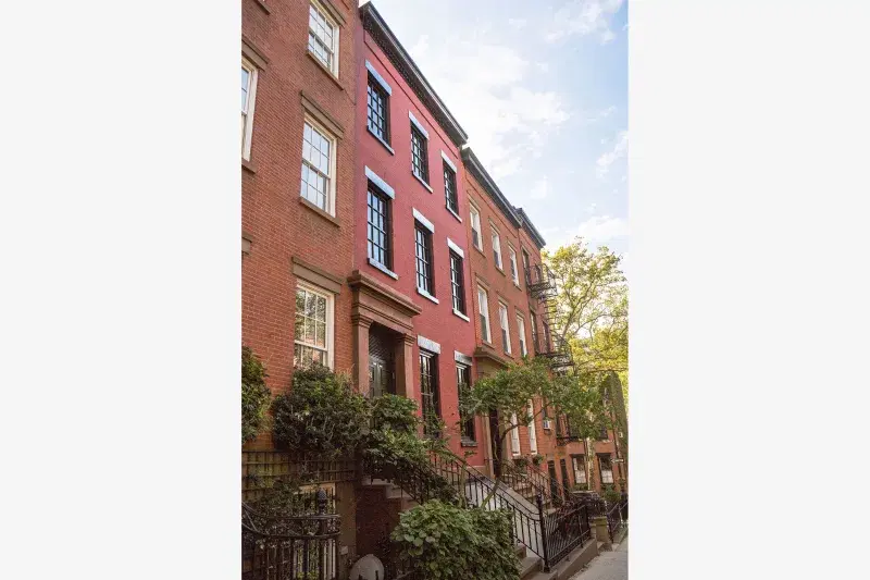 Brooklyn Heights Fake Townhouse. Photo: Molly Flores