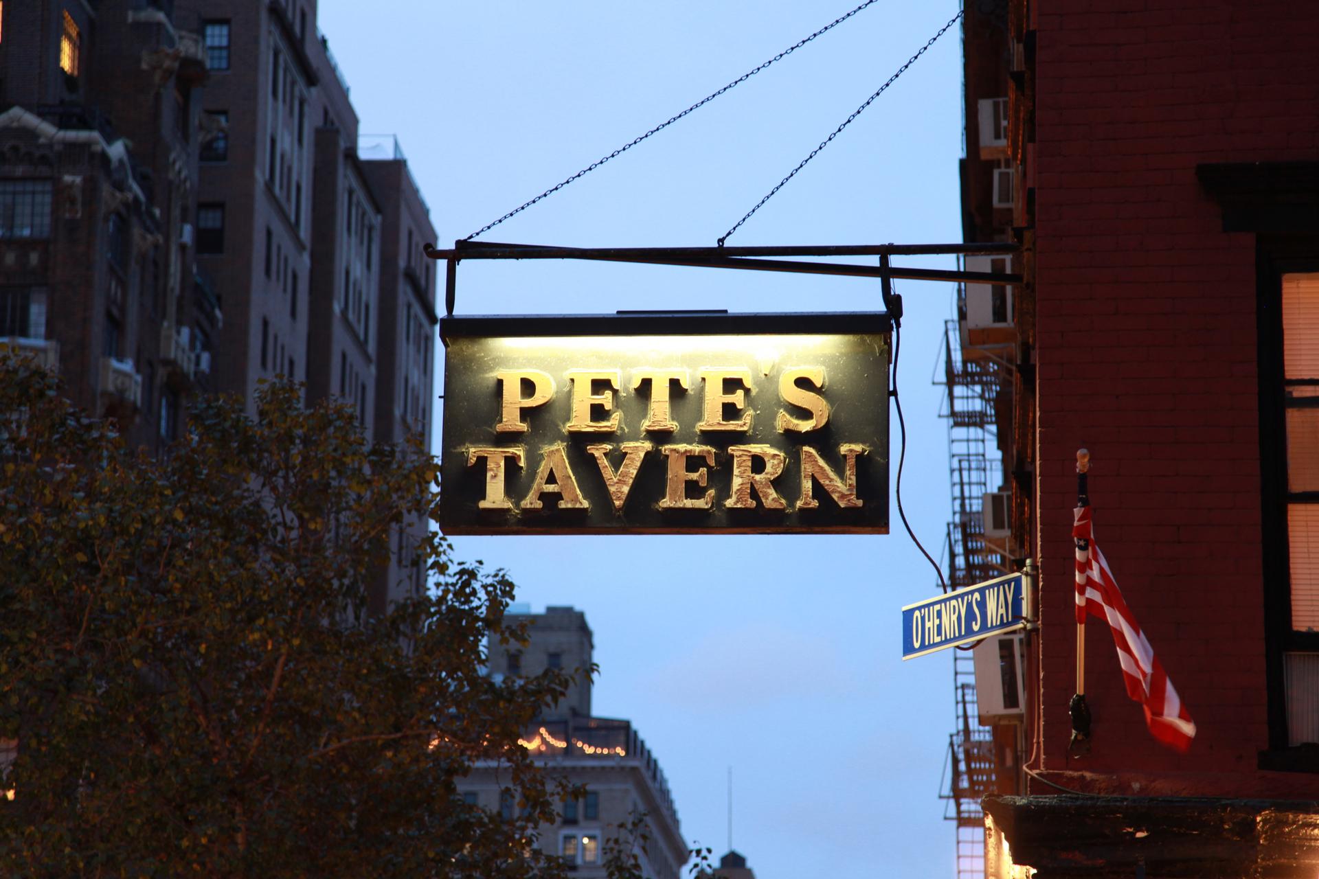 Pete&#039;s Tavern exterior